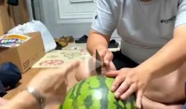 吃瓜爆料博主卖东西,吃瓜爆料博主带你解锁购物新体验